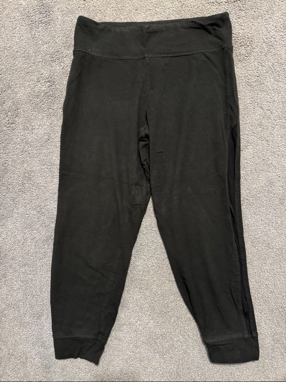 Victoria Sport Black Jogger Capri Bottoms